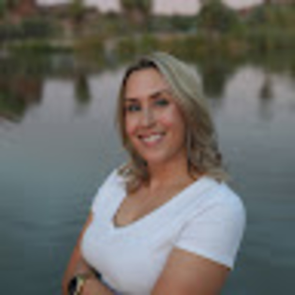 Meet your Posher, Juley az agent